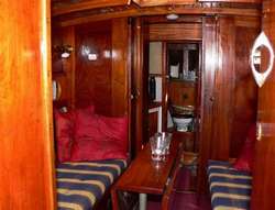 Selma III's nice main cabin